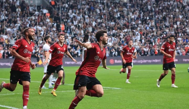 Salih Uçan'dan açıklamalar! "Saha içerisinde galibiyete ihtiyaç var"