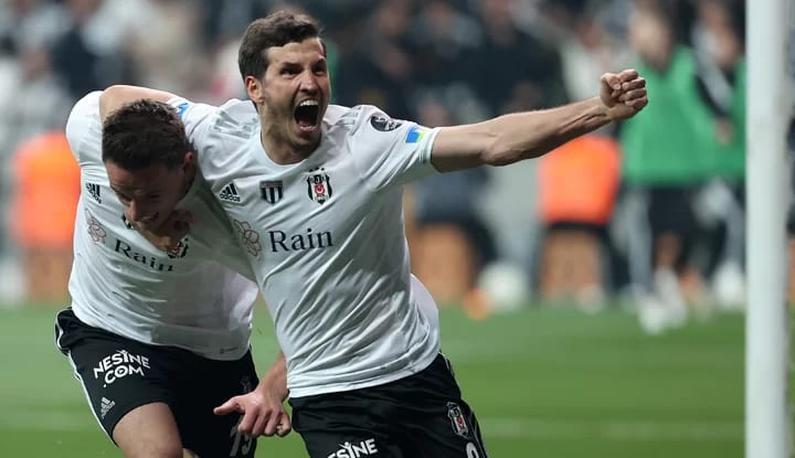 Salih Uçan'dan derbi sonrası açıklamalar! "Çok iyi mücadele ettik"