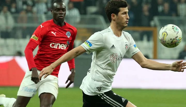 Salih Uçan'dan maç sonu açıklaması! "Büyük takıma bu yaraşır"