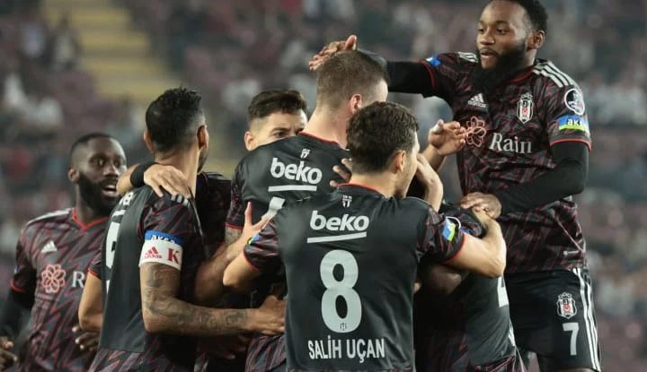 Şenol Güneş golcülerini gol kralı yapıyor! Weghorst, Muleka ve Cenk Tosun için büyük şans!
