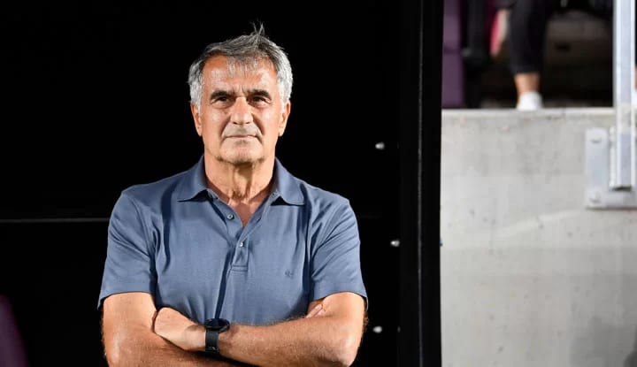 Şenol Güneş'ten Dinamo Kiev maçı sonrası açıklamalar! "Avantajlı skorla dönüyoruz"