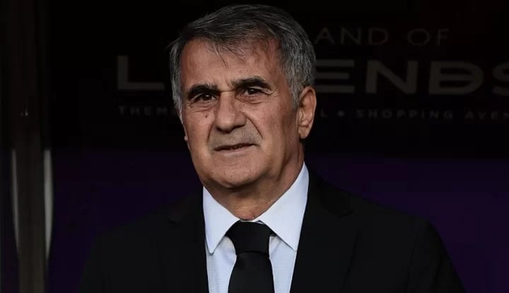 Şenol Güneş'ten maç sonu açıklamalar! "Bütün oyuncularımı tebrik ediyorum"
