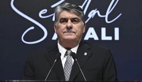 Serdal Adalı’dan Beşiktaş taraftarına çağrı!