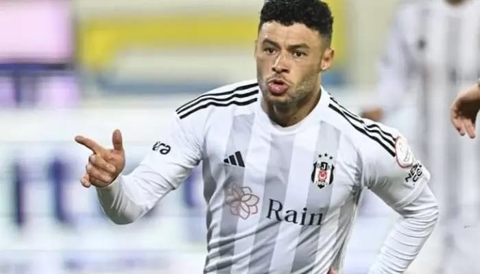 Serdal Adalı'dan Chemberlain'e kulüp bul mesajı!