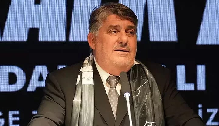 Serdal Adalı'dan Hasan Arat'a tebrik!