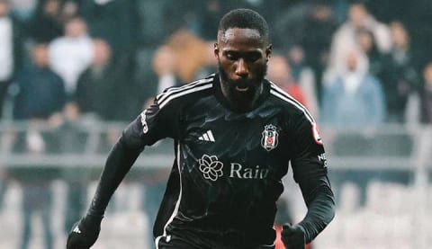 Serdal Adalı'dan Masuaku yorumu! "Psikoloğu benim, ilacı bende!"
