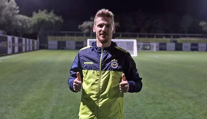 Serdar Aziz'in menajerinden Beşiktaş iddialarına cevap!