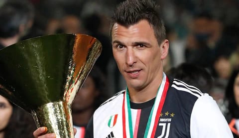 Sergen Yalçın, Mandzukic'i açıkladı; flaş bir gelişmeyi daha duyurdular!