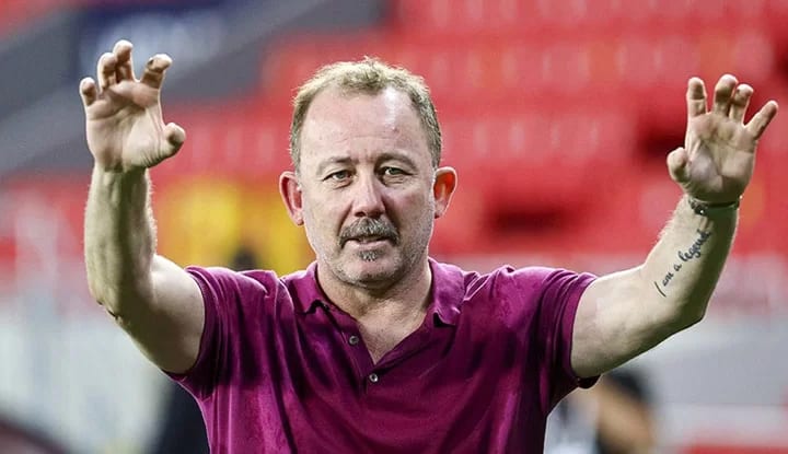 Sergen Yalçın'dan açıklamalar! "Beşiktaş ertesi gün imzalamalıydı"