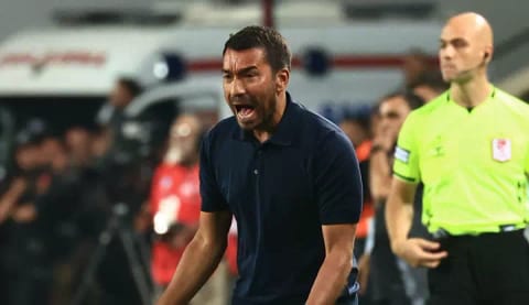 Sergen Yalçın’dan Bronckhorst’a tepki! ‘Taraftara böyle bir şey denir mi hiç?’