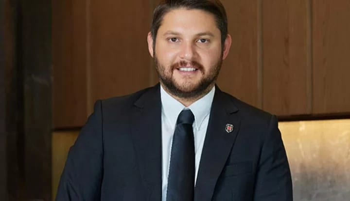 Serhan Çetinsaya, Beşiktaş altyapısına sponsor olduğunu duyurdu!