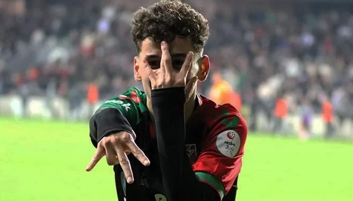 Siyah-Beyazlılar, Karşıyaka’nın genç yıldızını izlemeye aldı!