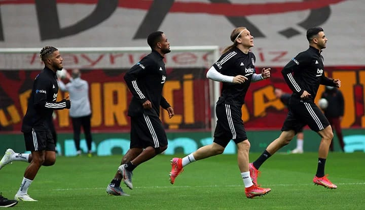 Derbinin ilk 11'leri belli oldu!