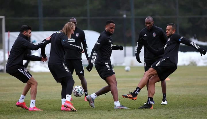 Beşiktaş'ın ilk 11'i belli oldu!