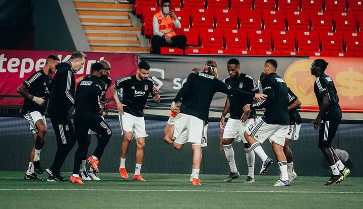 Beşiktaş'ın ilk 11'i belli oldu!