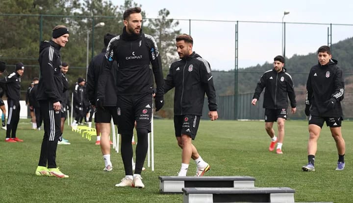 Beşiktaş'ın ilk 11'i belli oldu!