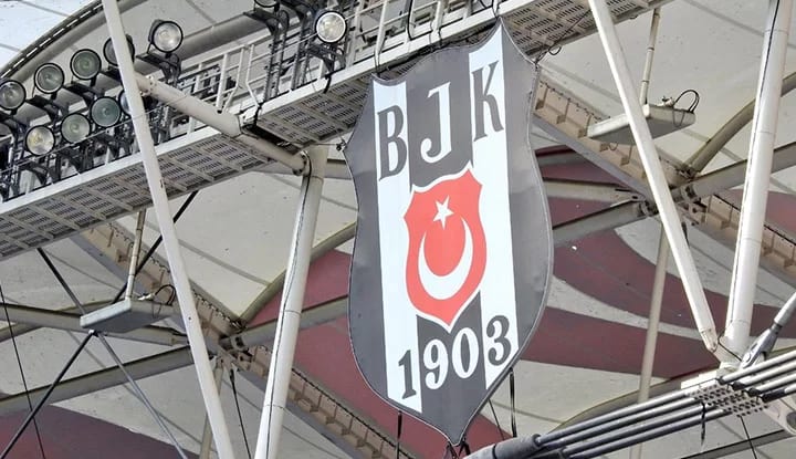 "Sözleşme kulüpte yok, hokus pokus"