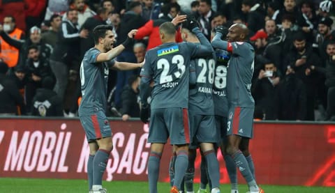 Süper Lig'de taşlar yerinden oynuyor! Gözler Beşiktaş-Başakşehir maçında...