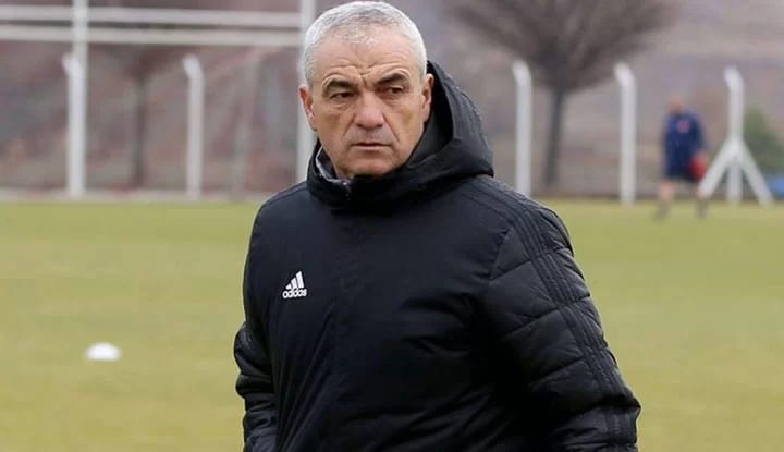 Taşın altına elini koydu, Beşiktaş'ın başına geçti!