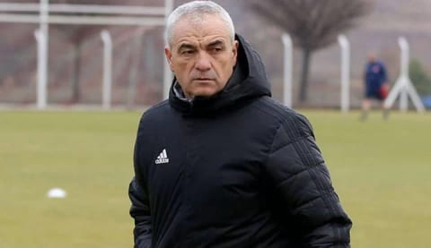 Taşın altına elini koydu, Beşiktaş'ın başına geçti!
