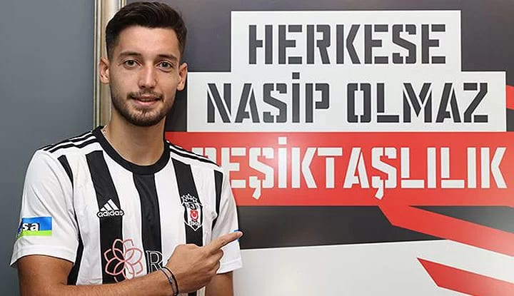 Tayyip Talha Sanuç'tan ilk açıklamalar! "Beşiktaş taraftarı Türkiye'nin en büyük taraftarı"