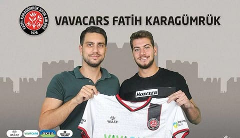 Utku Yuvakuran resmen Karagümrük'te!