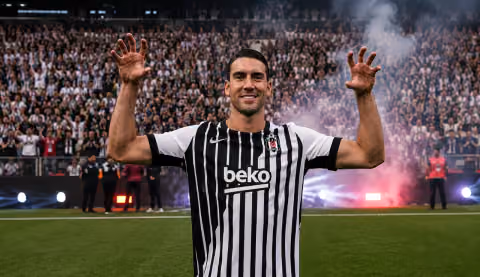 Vlahovic, Juventus'un golcüleriyle yarışıyor! İtalya'da dikkat çeken Beşiktaş kıyası!