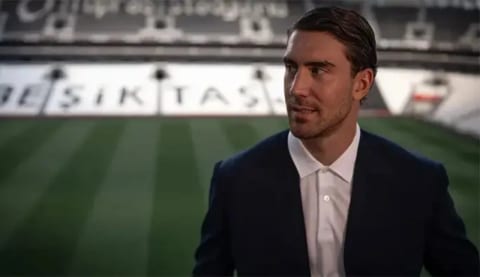 Vlahovic’den flaş açıklamalar! “Beşiktaş kariyerim için en doğru karar”