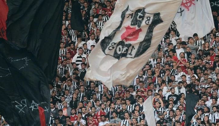 Vodafone Park, Şenol Güneş'i bekliyor! Pankart hazırlanıyor!