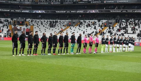 Vodafone Park'ta "Fikret Orman, paralar nerede?" tezahüratı