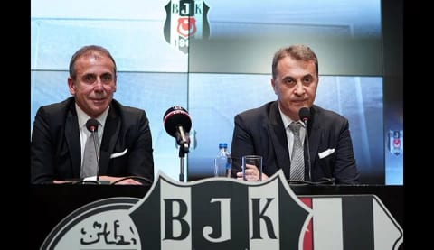 Vodafone Park'ta Fikret Orman ve Abdullah Avcı'ya tepki