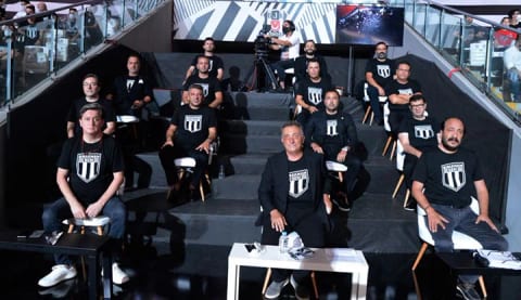 Vodafone Park'ta maç sonu özlenen görüntüler! Beşiktaşlı yöneticiler, omuz omuza coştu!