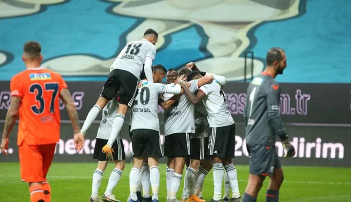 Vodafone Park'tan ayrılırken şoku yaşadılar!
