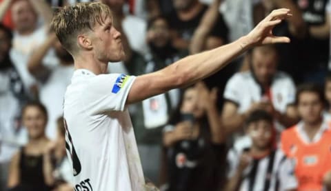 Wout Weghorst'tan mesaj! "Taraftarlarımız bir yenilgiyle yıkılmayacağımızı biliyor "