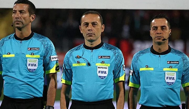 "Yazarken bile güldüğüm anım, Fenerbahçe-Beşiktaş derbisinde..."