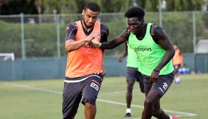 Yeni transferler idmanda!