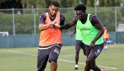 Yeni transferler idmanda!