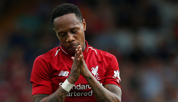 Beşiktaş'ta Clyne sürprizi! Karius ile görüşecek!