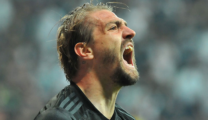 Caner Erkin'e Avrupa'da iki rakip!