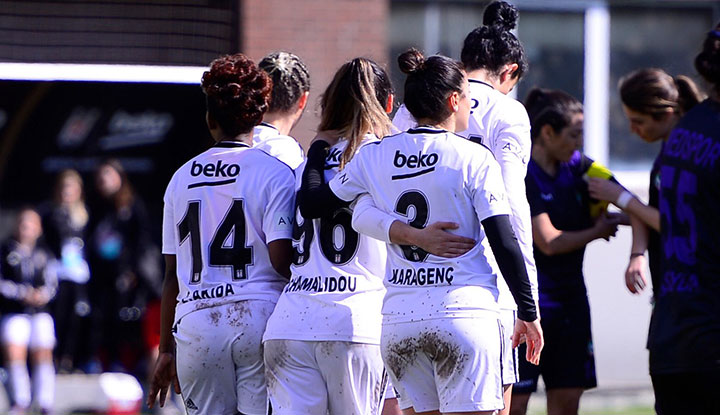 Beşiktaş Kadın Futbol Takımı'ndan 8 gollü galibiyet