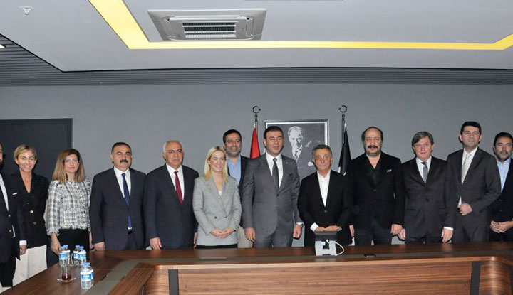 Beşiktaş Belediye Başkanı Rıza Akpolat’tan Ahmet Nur Çebi’ye ziyaret
