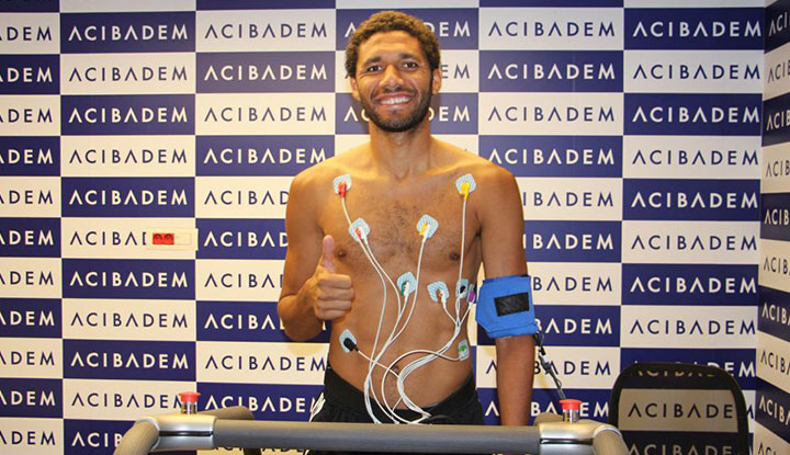 Mohamed Elneny, sağlık kontrolünden geçti