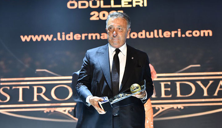 Ahmet Nur Çebi, "Yılın Lider Spor Adamı Ödülü"nü aldı