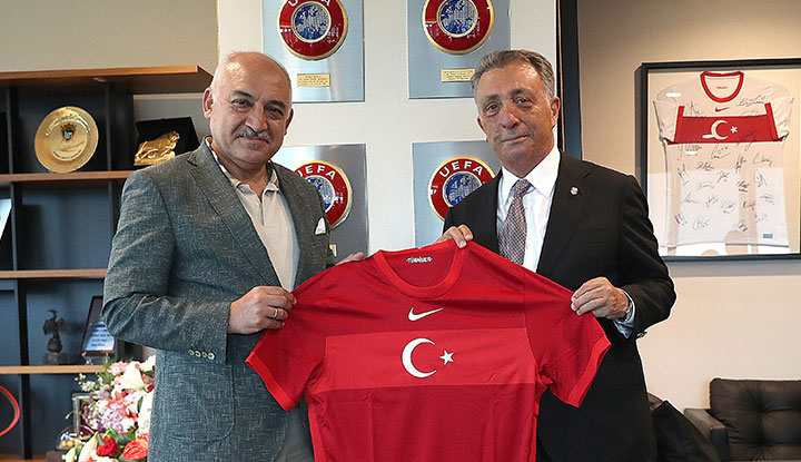 Ahmet Nur Çebi'den TFF Başkanı Mehmet Büyükekşi'ye ziyaret