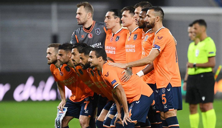 Başakşehirli oyuncu, Beşiktaş'tan aldığı teklifi resmen açıkladı!