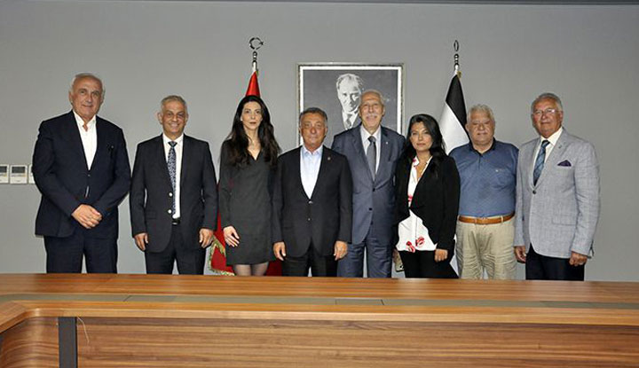Başkan Ahmet Nur Çebi ve Ahmet Akpınar bir araya geldi!