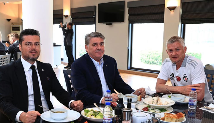 Başkan Serdal Adalı, Beşiktaş Futbol A Takımı ile buluştu!