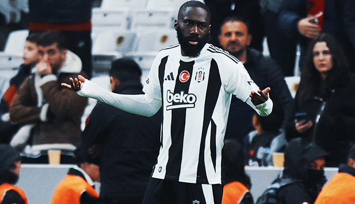Beklerin durumu belli oldu! Masuaku gidiyor Svensson ise belli değil