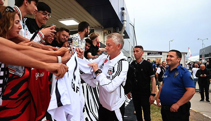 Beşiktaş, Alanya'da!
