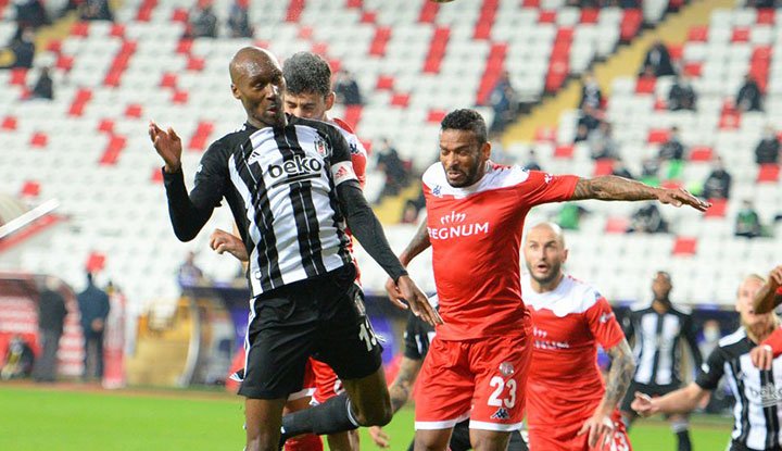 Beşiktaş, Antalya'dan 1 puanla dönüyor